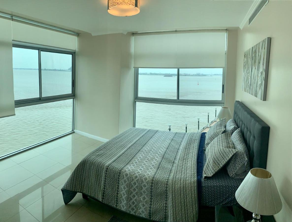 Apartamento Vista Al Rio Puerto Santana Riverfront 1 Guayaquil Buitenkant foto